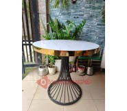 Bàn tròn decor tiếp khách mặt thủy tinh hữu cơ viền mạ vàng chân nôm BS85