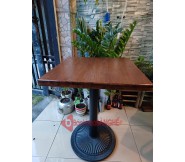 Bàn vuông cafe mặt gỗ chân gang BS101