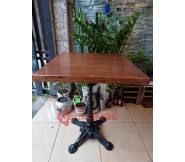 Bàn vuông cafe mặt gỗ chân gang BS65