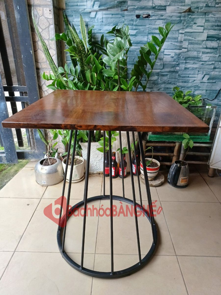 Bàn vuông cafe mặt gỗ chân lồng sắt BS107