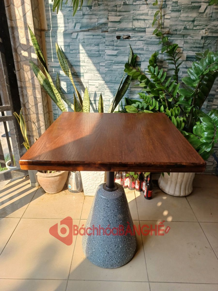 Bàn vuông cafe mặt gỗ chân xi măng BS105
