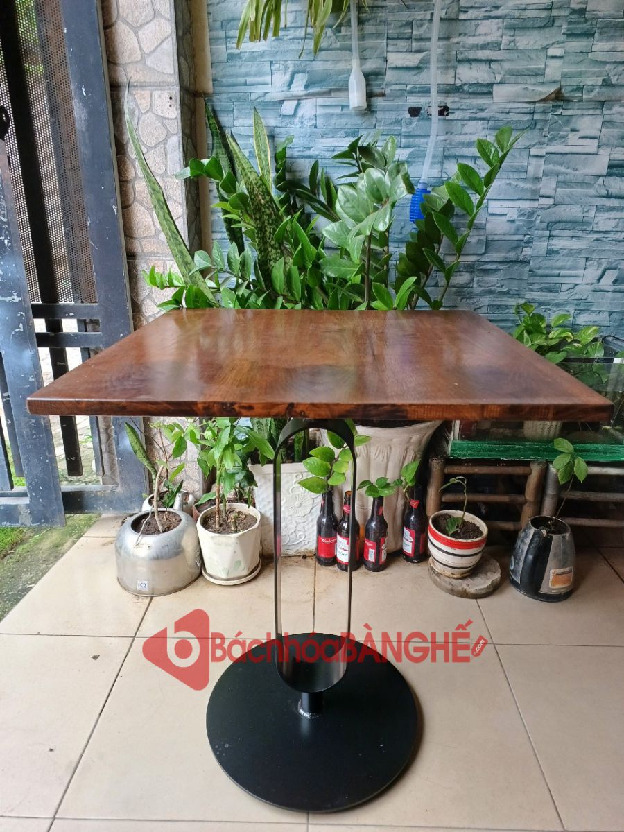 Bàn vuông cafe chân sắt decor mặt gỗ BS112