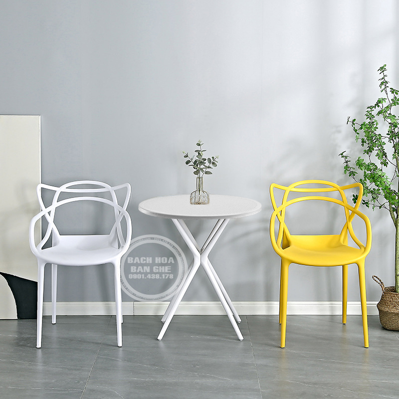 Bàn tròn cafe nhựa đúc BST03